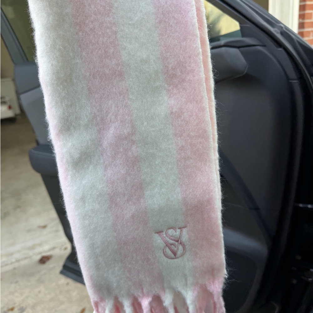 Victoria's Secret Soft Pink and White Scarf